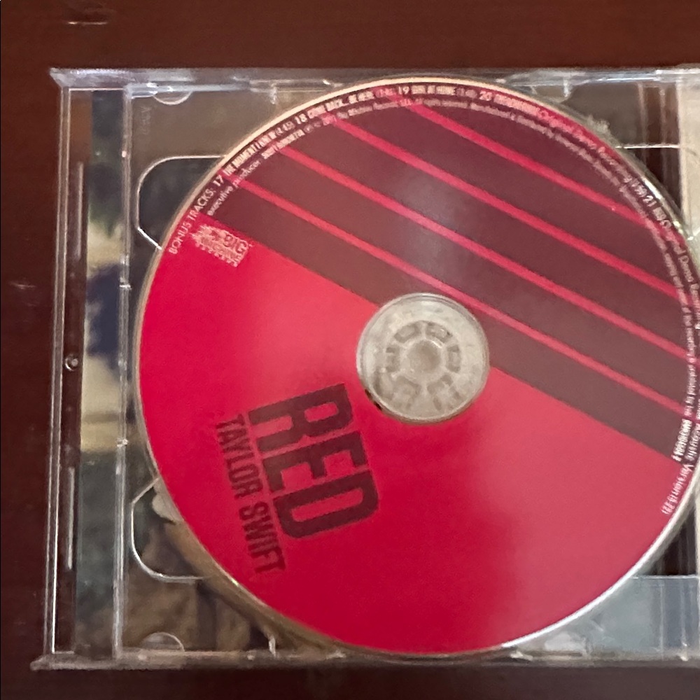 Taylor Swift Red Double CD - Picture 5 of 6